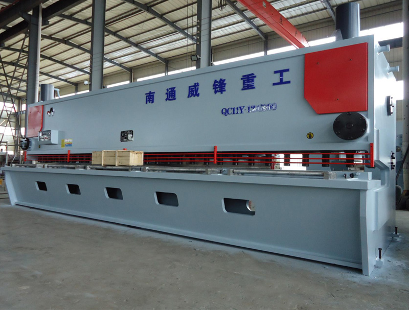 QC11Y-12X6300閘式剪板機 QC11Y-12X6300閘式剪板機